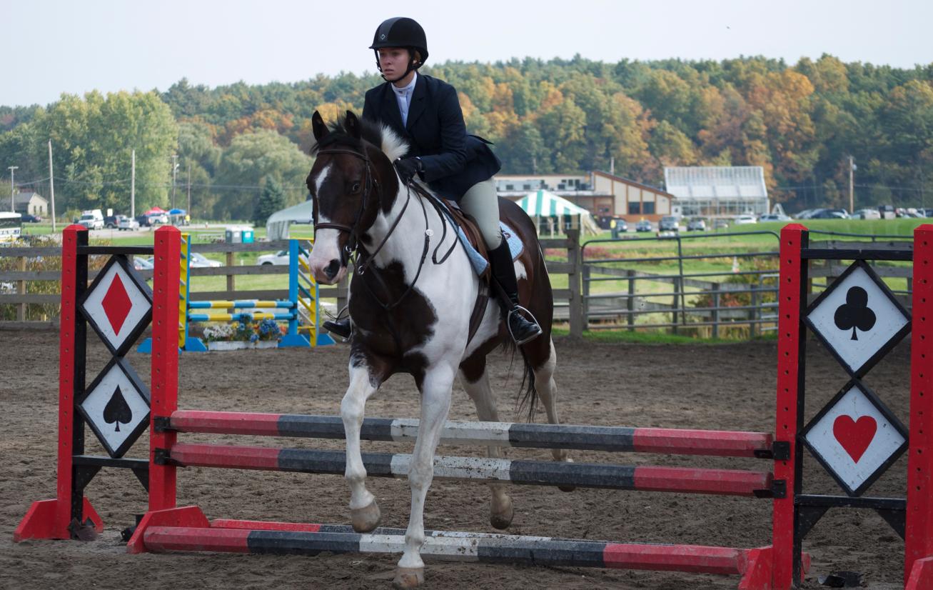 Photo for WOMEN'S EQUESTRIAN PLACES THIRD AT TUFTS UNIVERSITY image 9