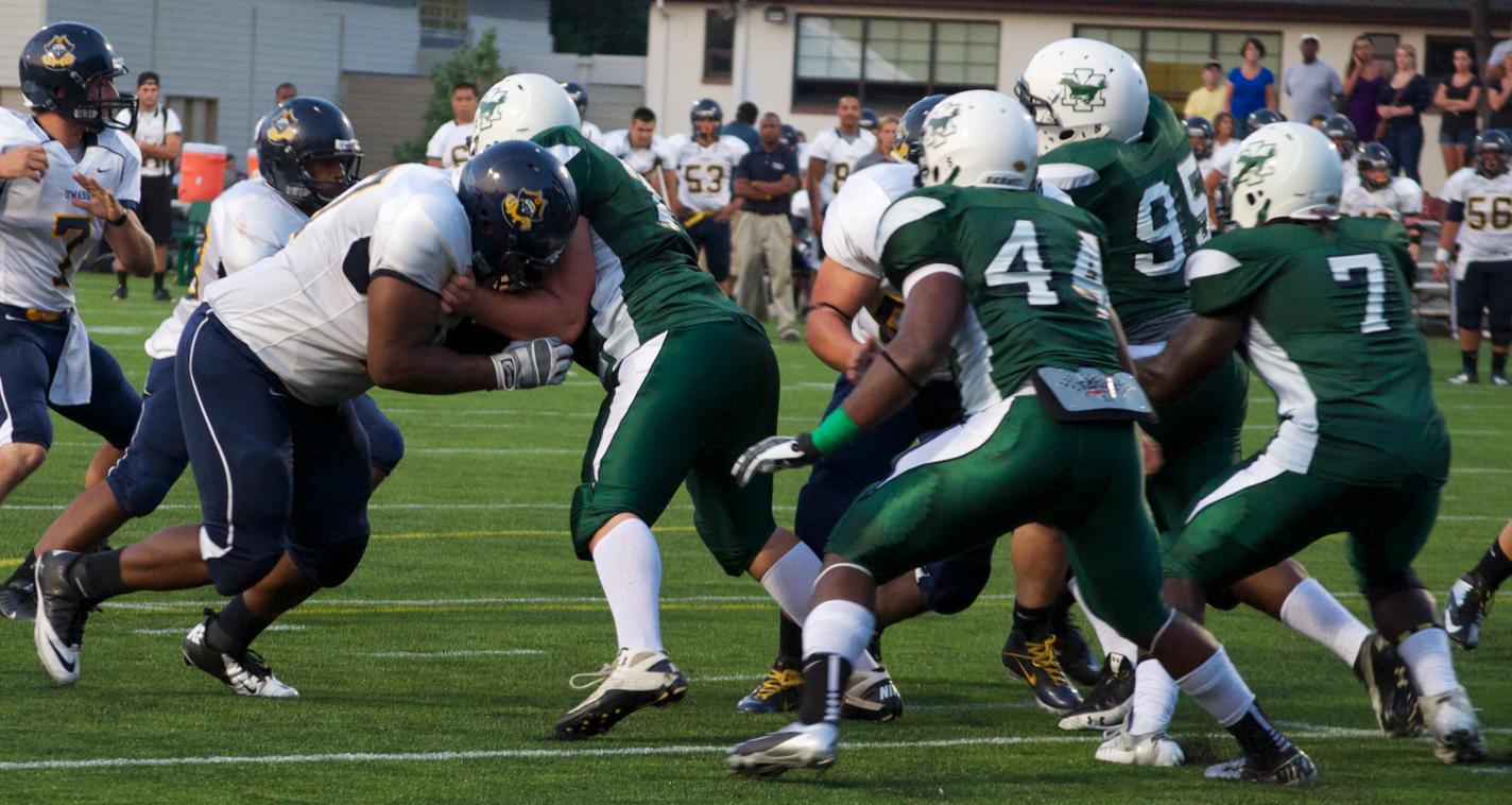 Photo for HEMMANN PLAYS HERO ON LIGHT THE NIGHT SEASON OPENER image 35