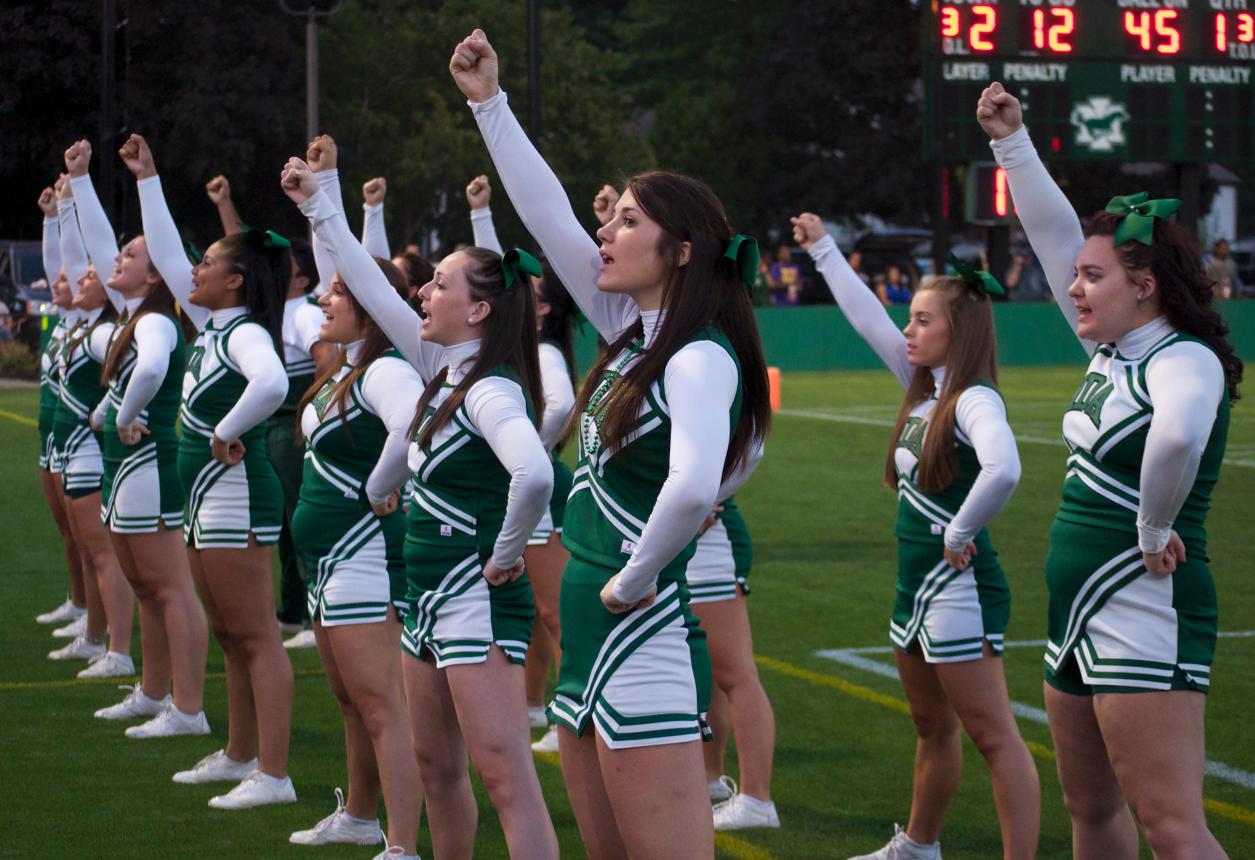 Photo for HEMMANN PLAYS HERO ON LIGHT THE NIGHT SEASON OPENER image 40