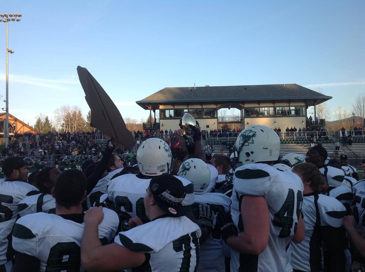 Photo for FOOTBALL CAPTURES CONFERENCE TITLE OVER CASTLETON image 34