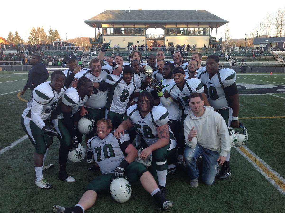 Photo for FOOTBALL CAPTURES CONFERENCE TITLE OVER CASTLETON image 36