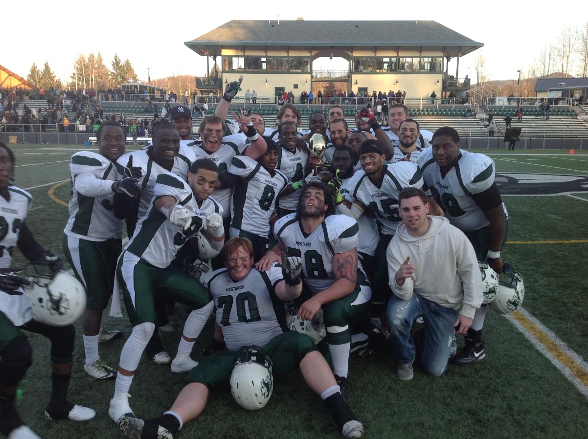 Photo for FOOTBALL CAPTURES CONFERENCE TITLE OVER CASTLETON image 38