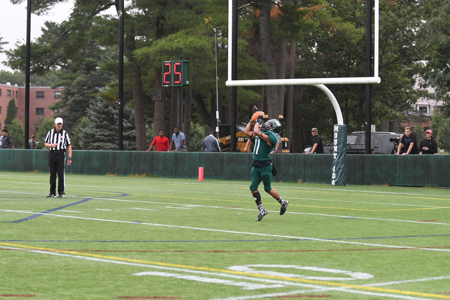 Photo for Pride Rush Their Way to Lopsided Victory image 31