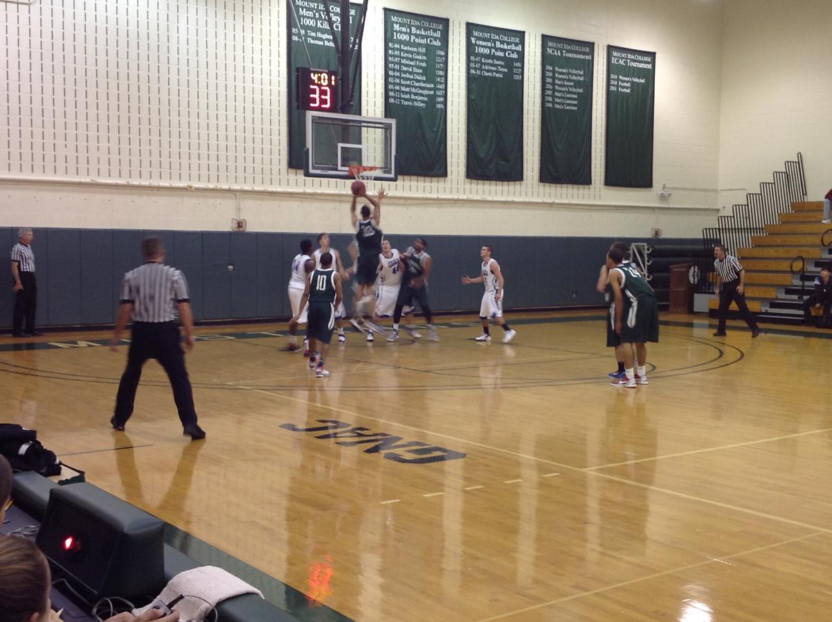 Photo for MEN'S BASKETBALL UPENDS NOR'EASTERS IN 90-52 VICTORY image 15