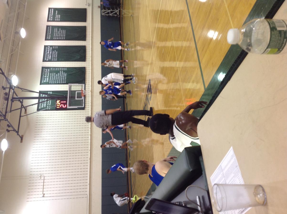 Photo for FORTES DROPS 21, MEN'S HOOPS FALLS TO VISITING WHEATON image 4