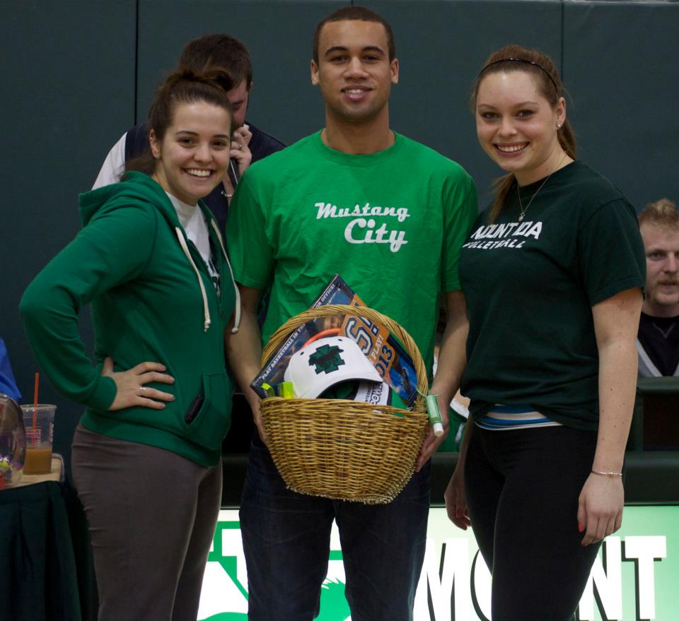 Photo for MCNAIR, HEIMANN RECOGNIZED ON SENIOR DAY, MUSTANGS FALL image 14