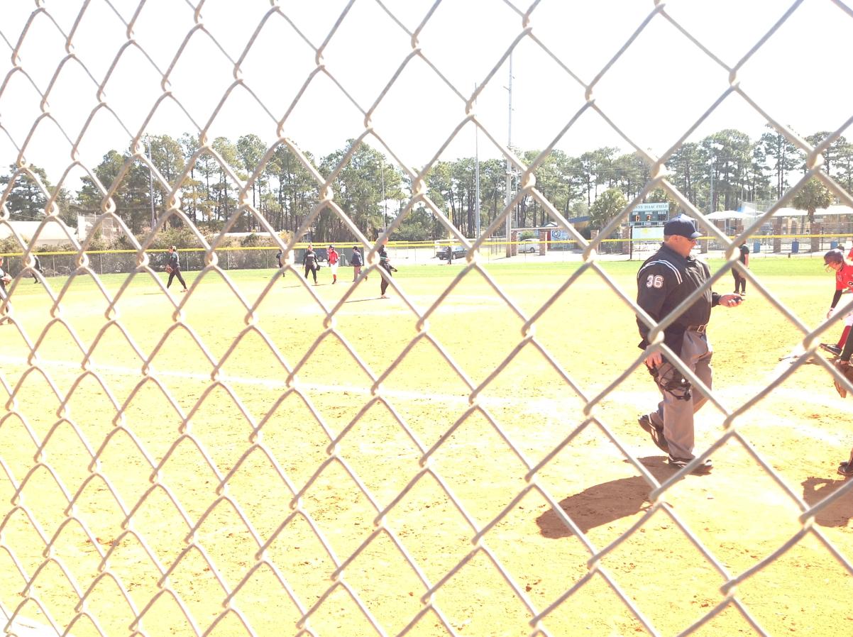 Photo for SOFTBALL GOES 1-1 ON FINAL DAY OF FASTPITCH DREAMS CLASSIC image 18