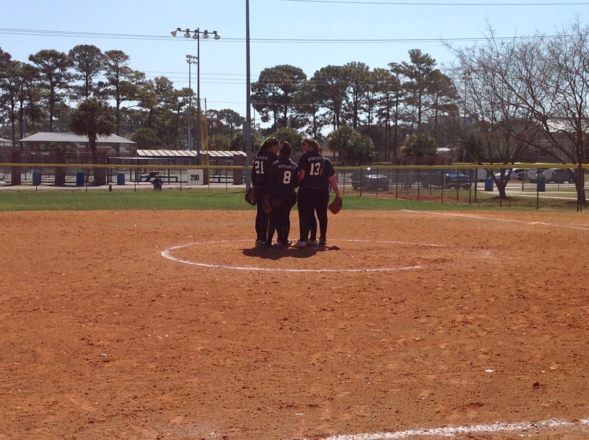 Photo for SOFTBALL GOES 1-1 ON FINAL DAY OF FASTPITCH DREAMS CLASSIC image 26