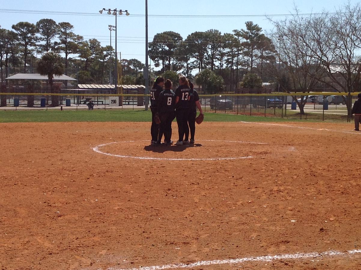 Photo for SOFTBALL GOES 1-1 ON FINAL DAY OF FASTPITCH DREAMS CLASSIC image 27