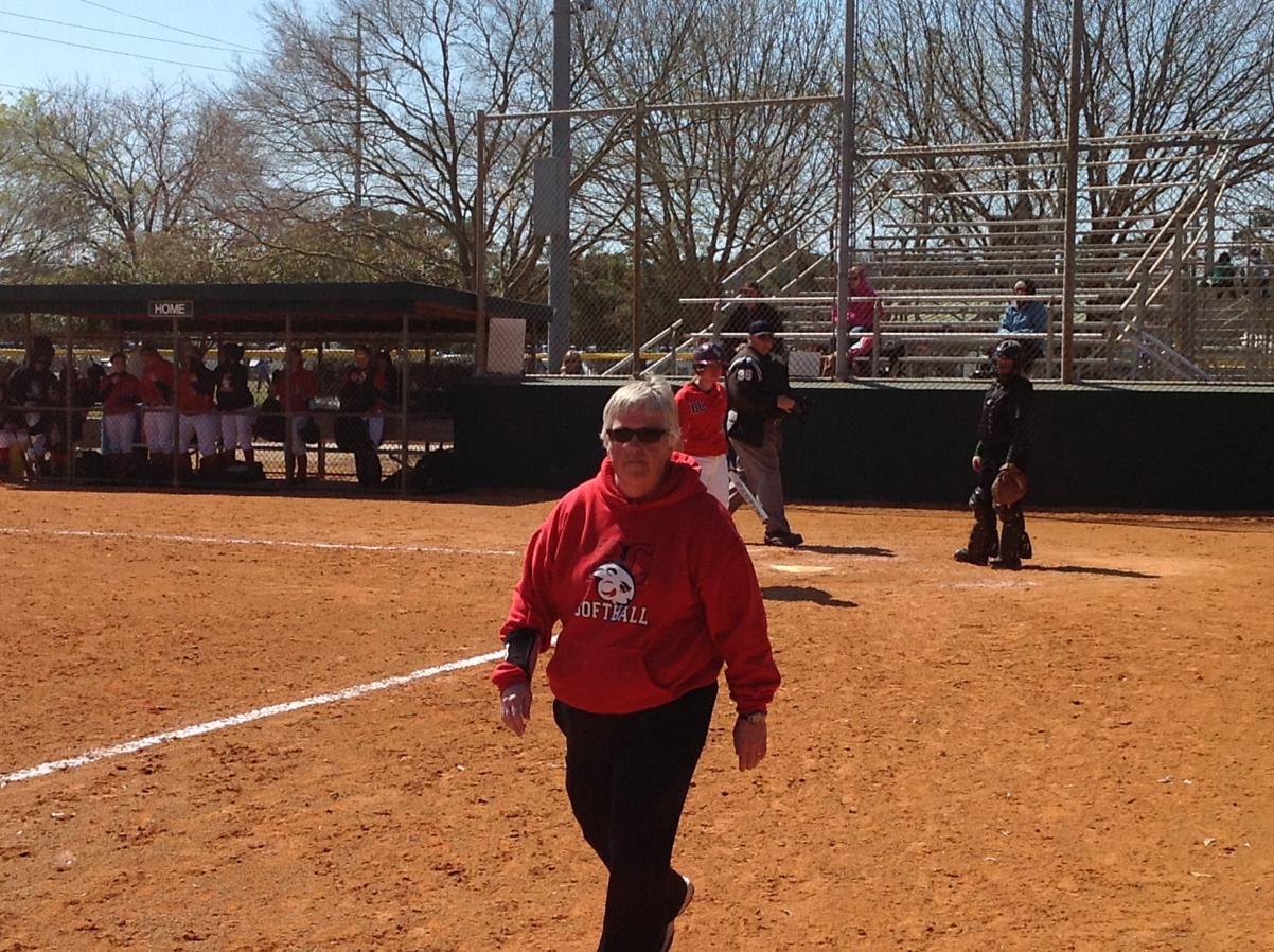 Photo for SOFTBALL GOES 1-1 ON FINAL DAY OF FASTPITCH DREAMS CLASSIC image 28