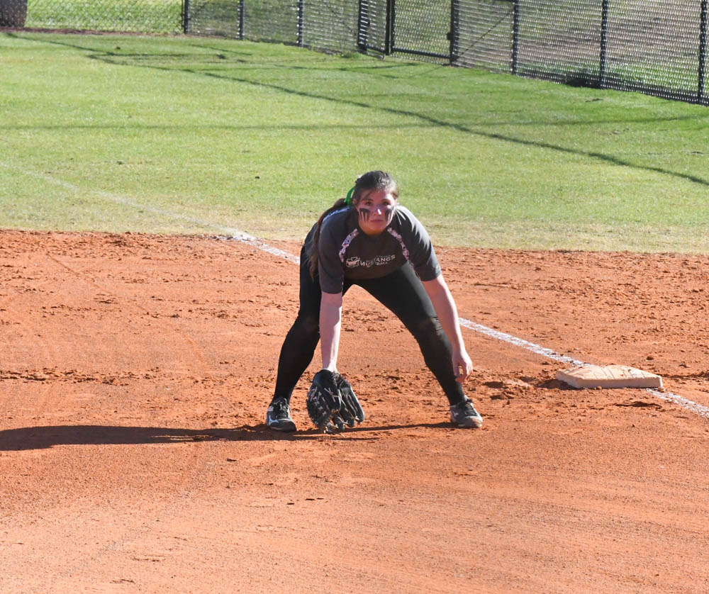 Photo for Softball Falls To Monmouth (Ill.), Mount Union On Day Three At The Spring Games image 4