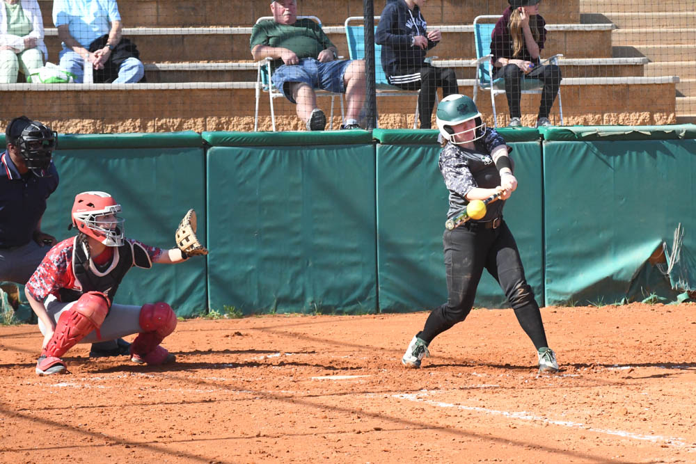 Photo for Softball Falls To Monmouth (Ill.), Mount Union On Day Three At The Spring Games image 9