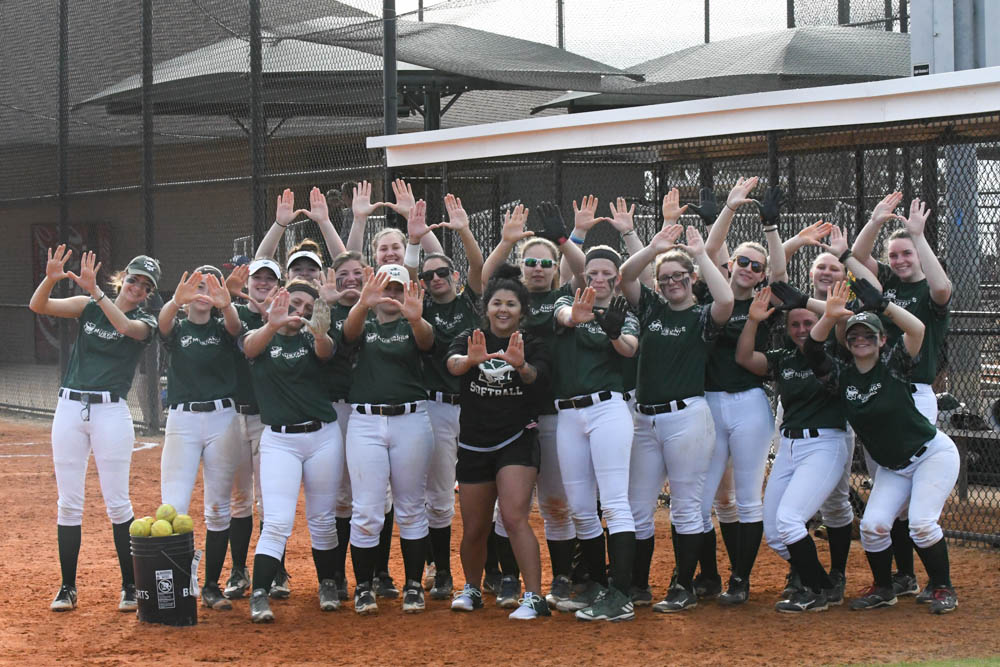 Photo for Softball Drops Pair To Ursinus, New England College On Final Day At The Spring Games image 3