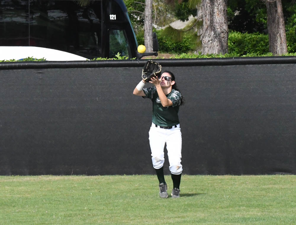 Photo for Softball Drops Pair To Ursinus, New England College On Final Day At The Spring Games image 13