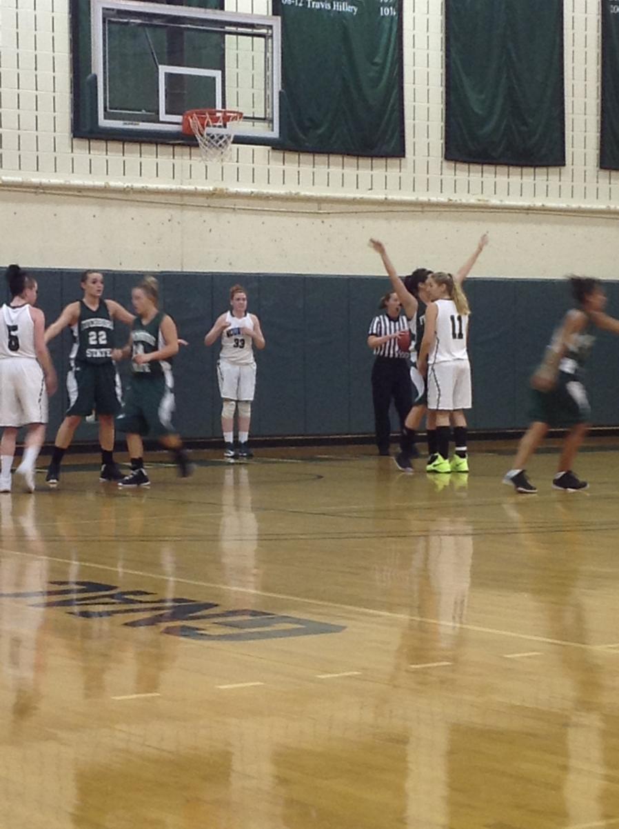 Photo for ACOSTA ADDS DOUBLE-DOUBLE, WOMEN'S BASKETBALL FALLS image 10