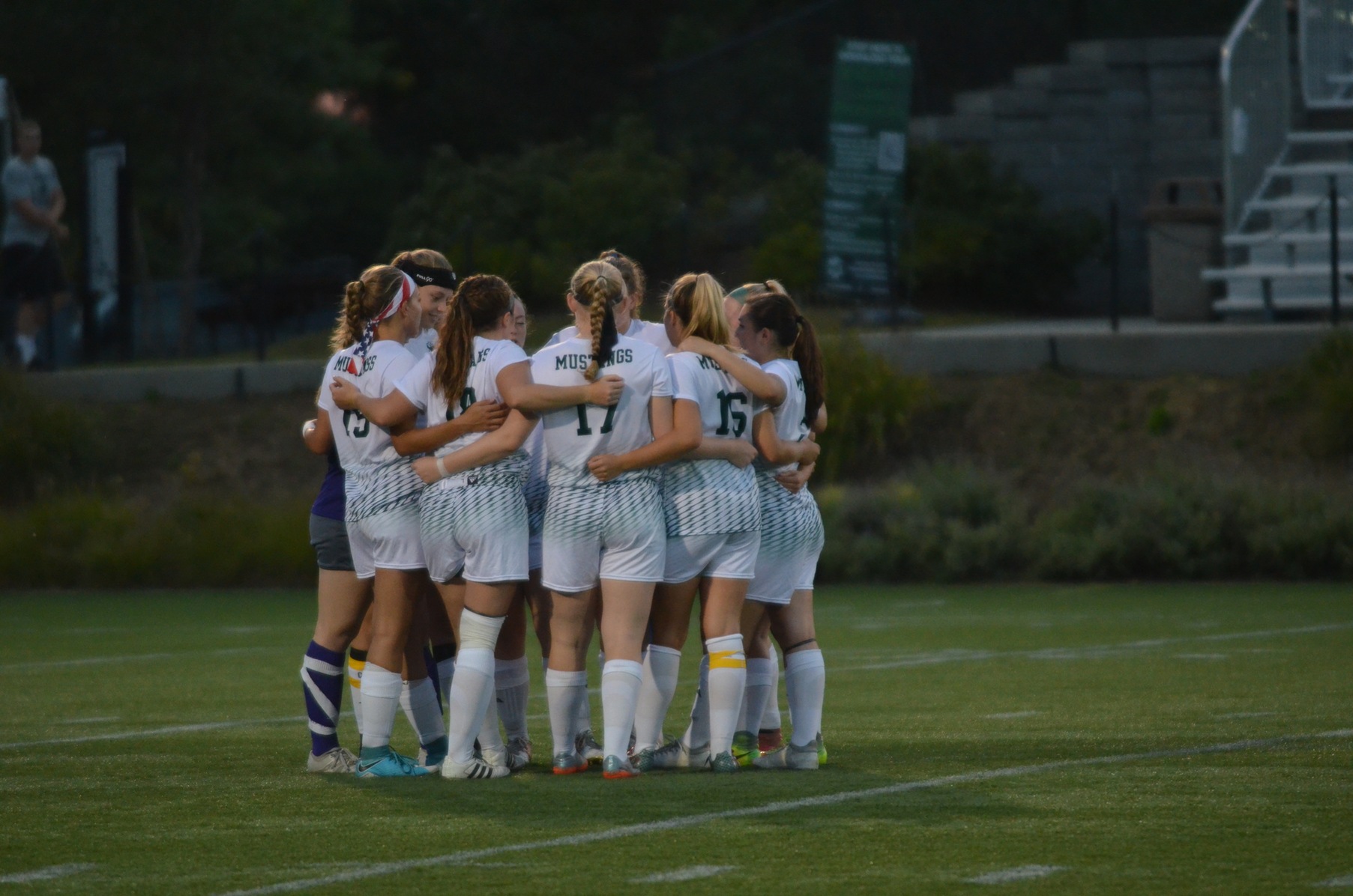 Photo for Women’s Soccer Beats Raiders for First Time Since ‘09 image 2