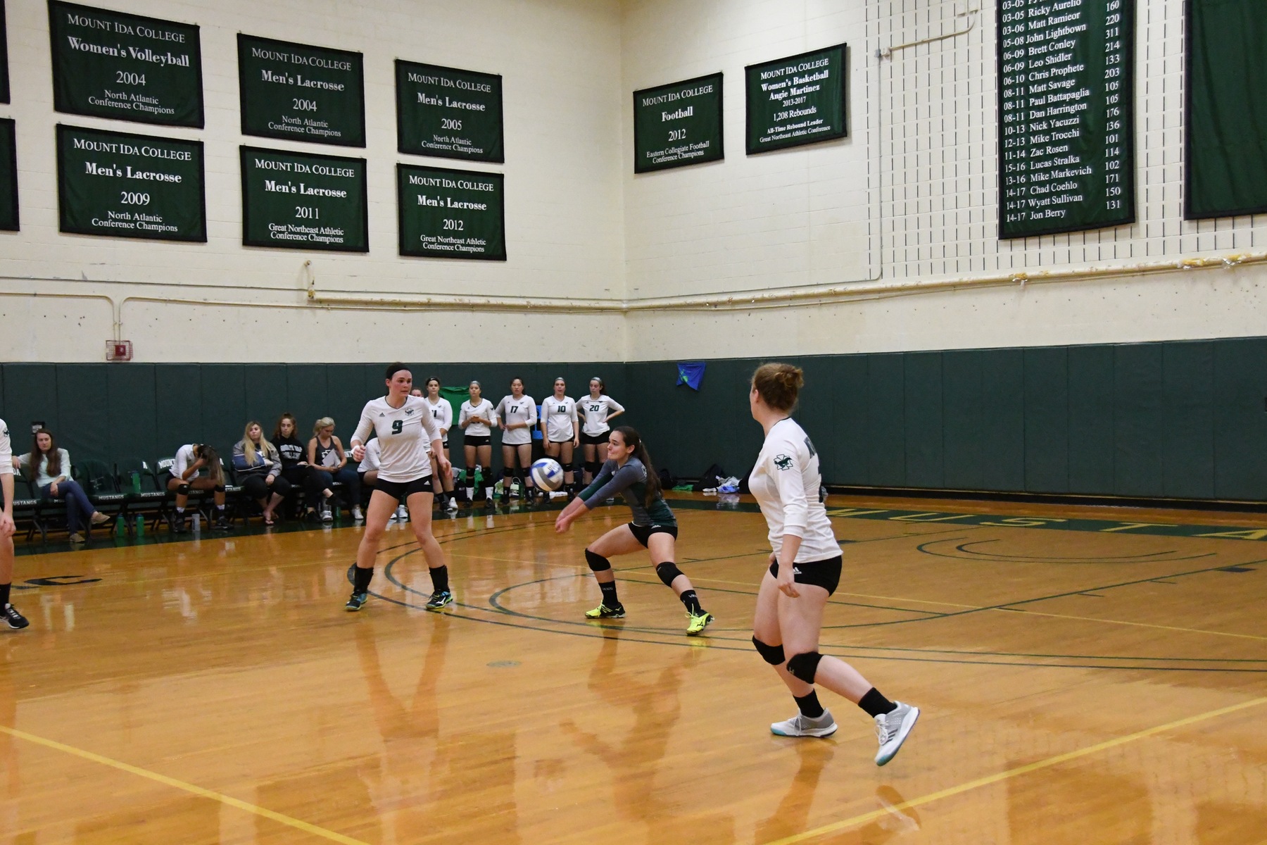 Photo for MUSTANGS STRUGGLE TO FIND OFFENSE VS RAIDERS image 3