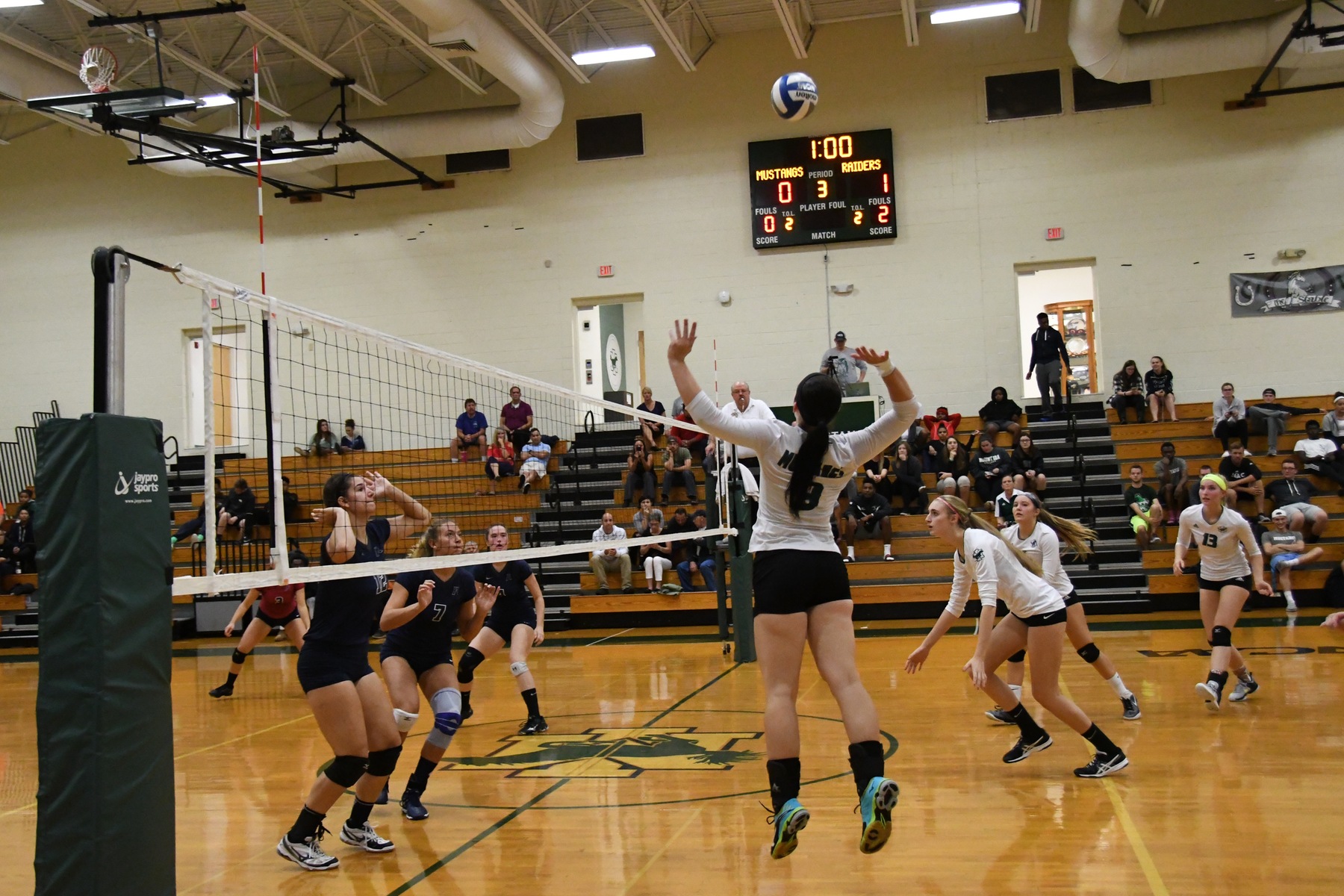 Photo for MUSTANGS STRUGGLE TO FIND OFFENSE VS RAIDERS image 9