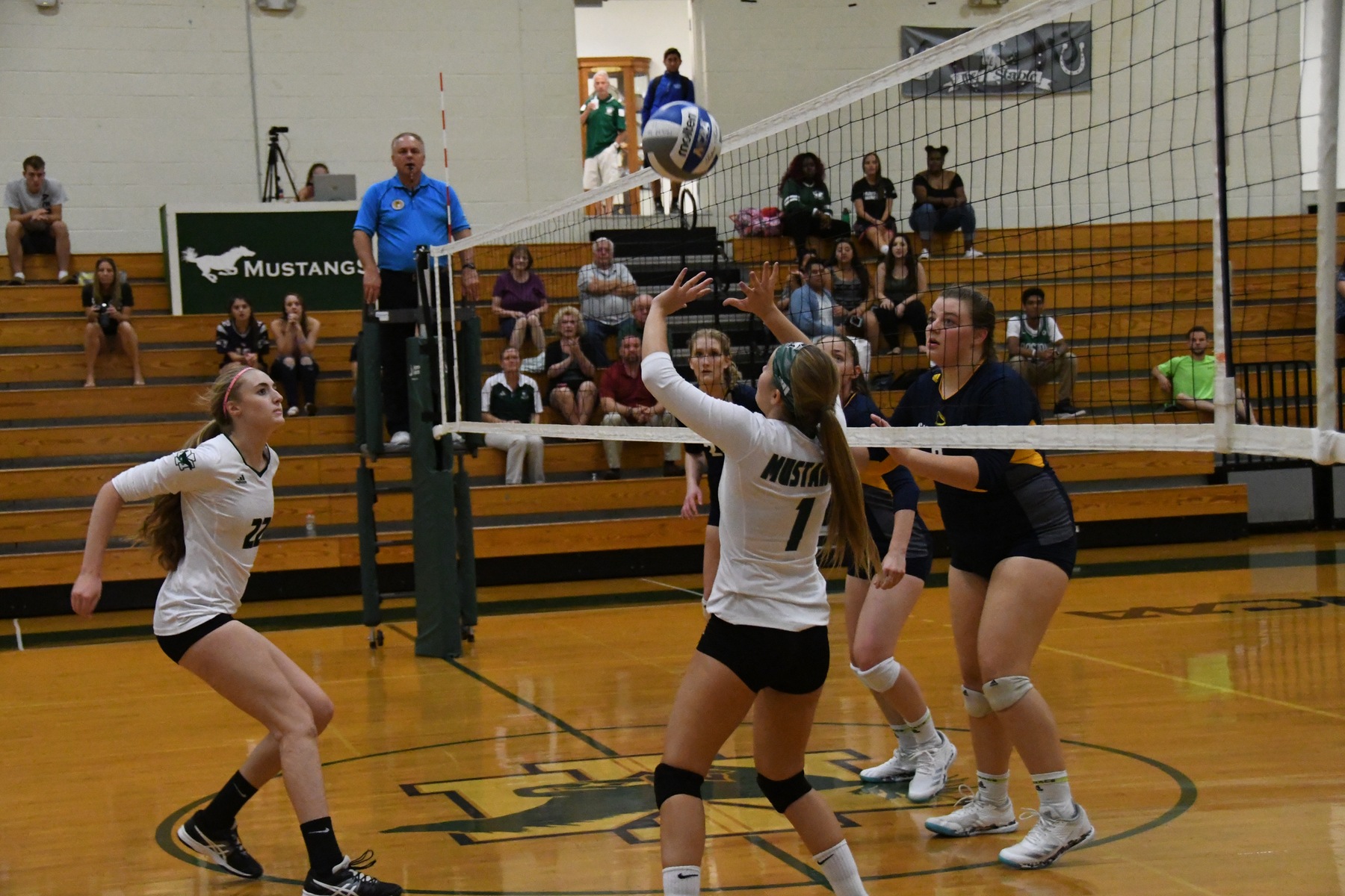 Photo for Reidy Makes History with 1,000th Kill image 19